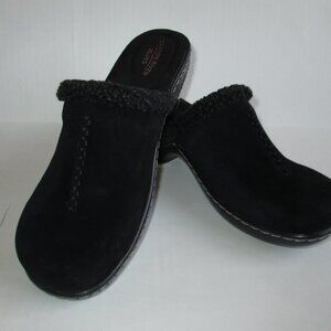 Canyon River Blues Women's sz 9/10  black faux suede comfort clog wedge Shoes